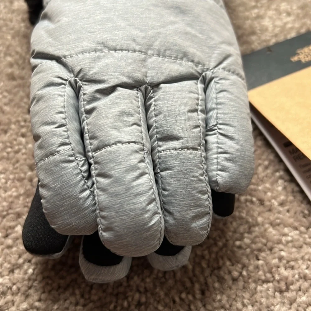 The North Face Kids Mittens - Gray and Black